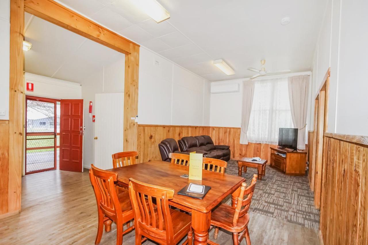 Black Gold Motel Wallerawang Екстер'єр фото