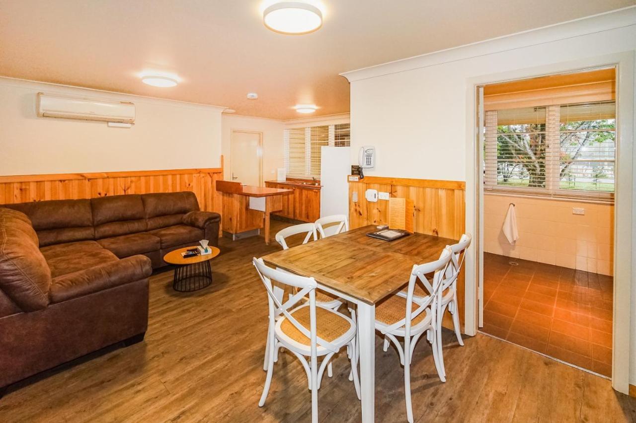 Black Gold Motel Wallerawang Екстер'єр фото