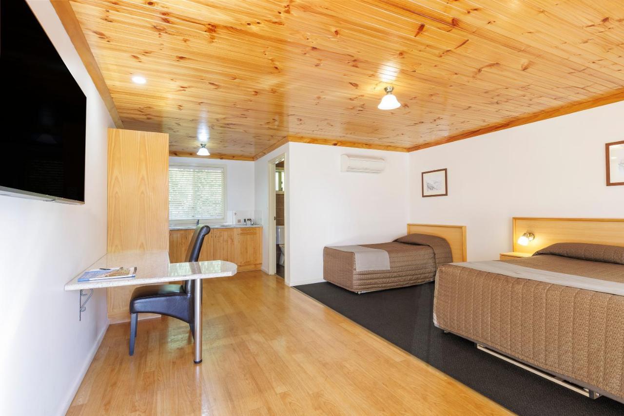 Black Gold Motel Wallerawang Екстер'єр фото